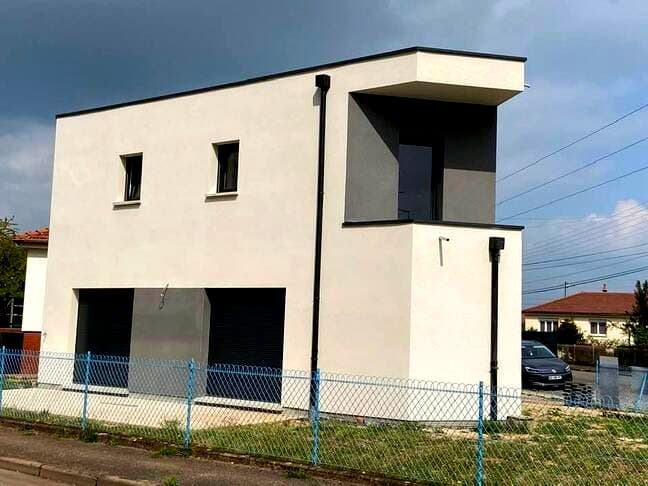 Maison neuve — Corneille
